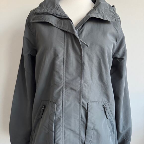 Lands’ End CS Outrigger Mesh Lined Jacket w/Hood Storm Flap Soapstone Small NWT - Picture 3 of 16